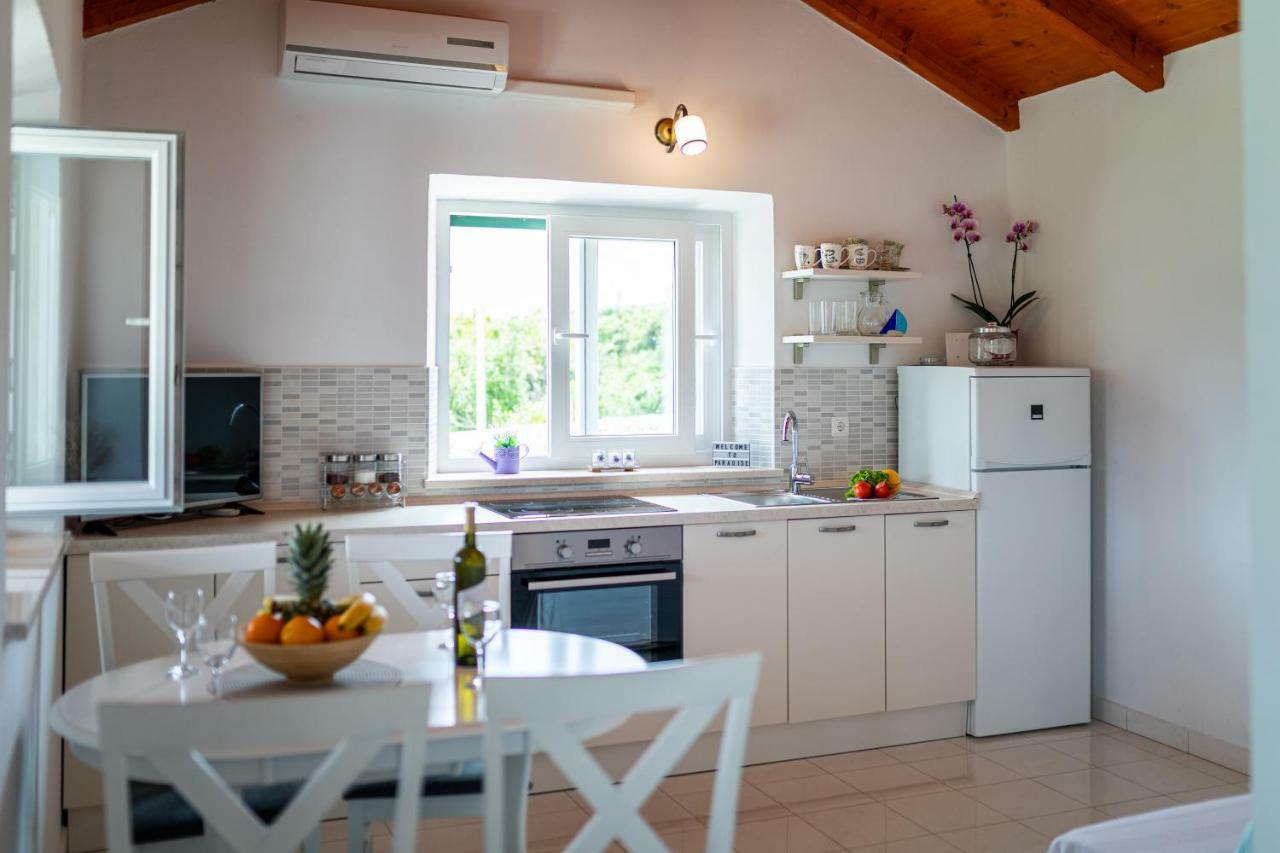 Vineyard House & Olive Grove House Holiday home